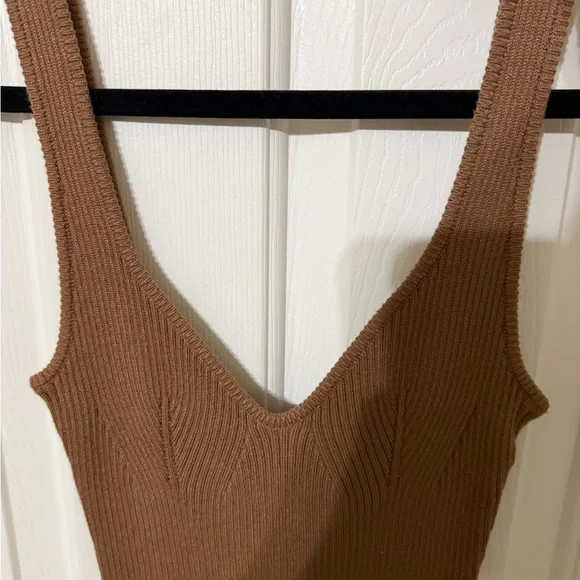 Beige Botany Sleeveless Brown Ribbed Maxi Dress with Sweetheart Neckline - Picture 4 of 6